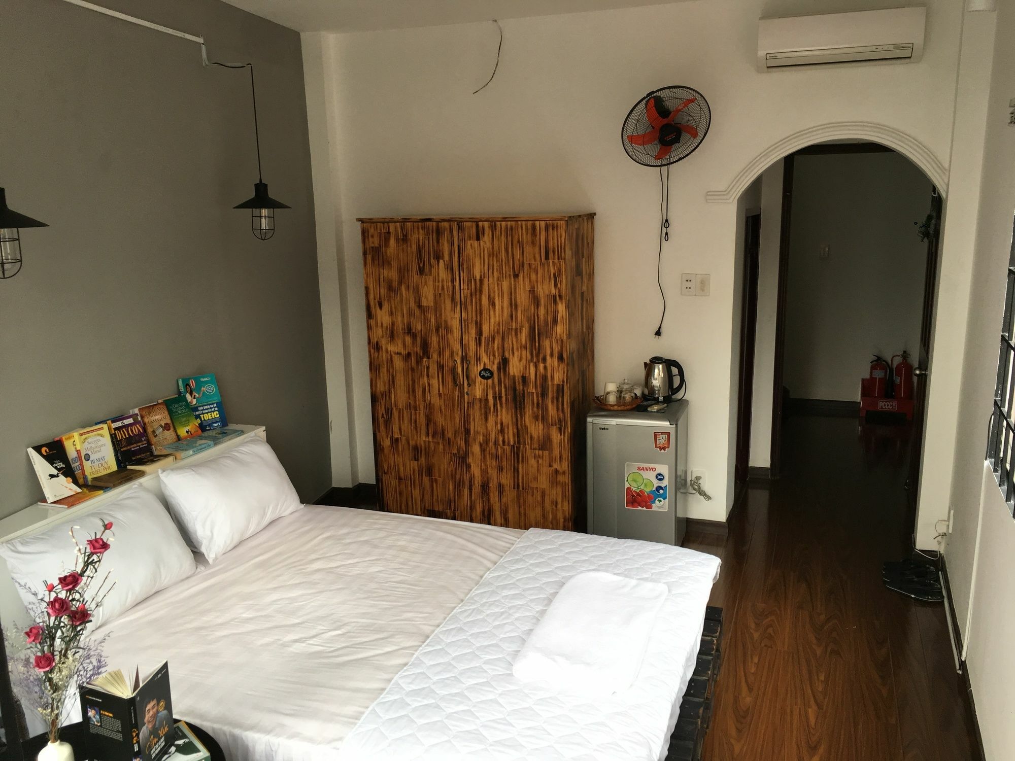 Cucu Hostel Хошимин Экстерьер фото