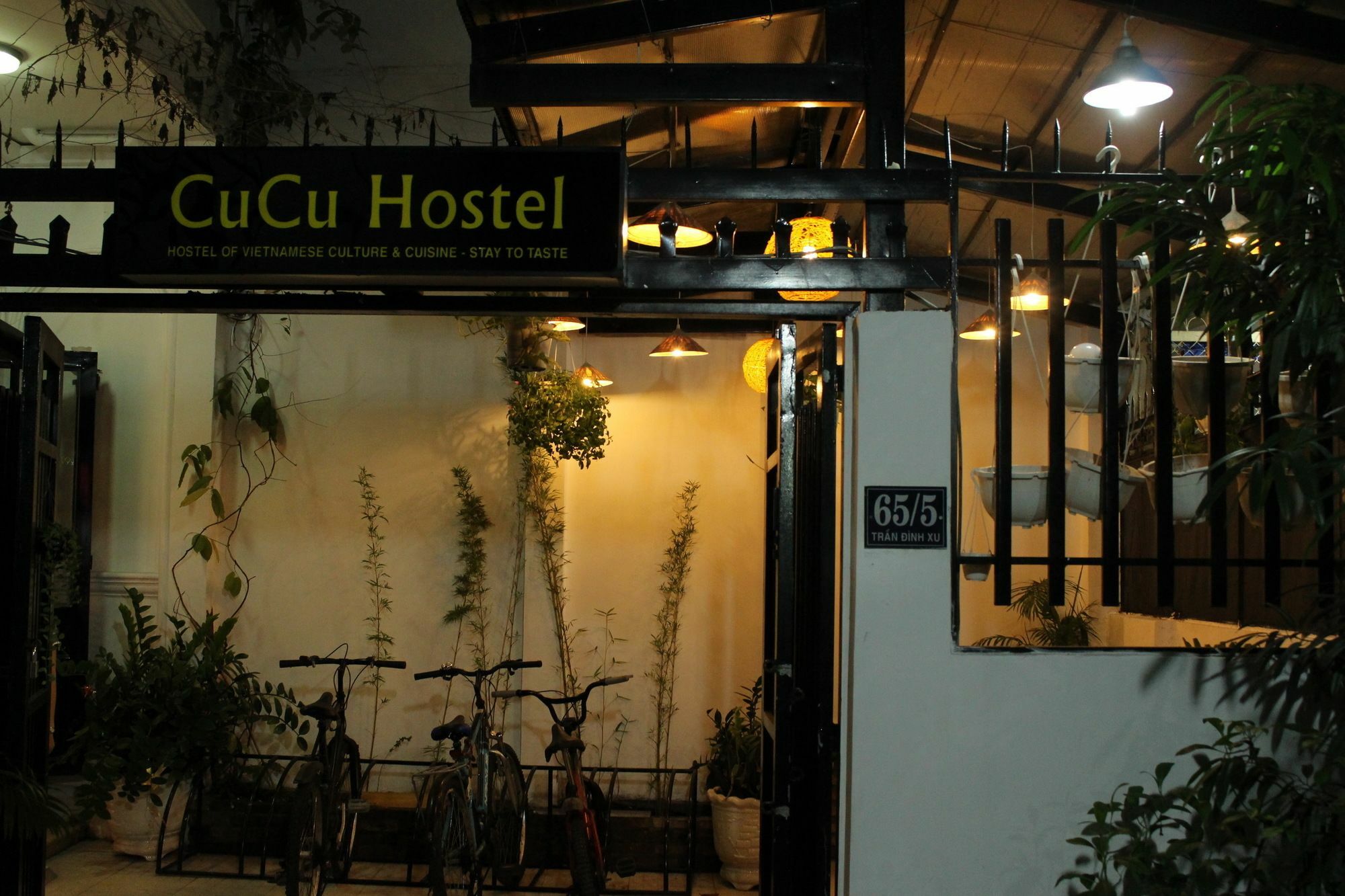 Cucu Hostel Хошимин Экстерьер фото
