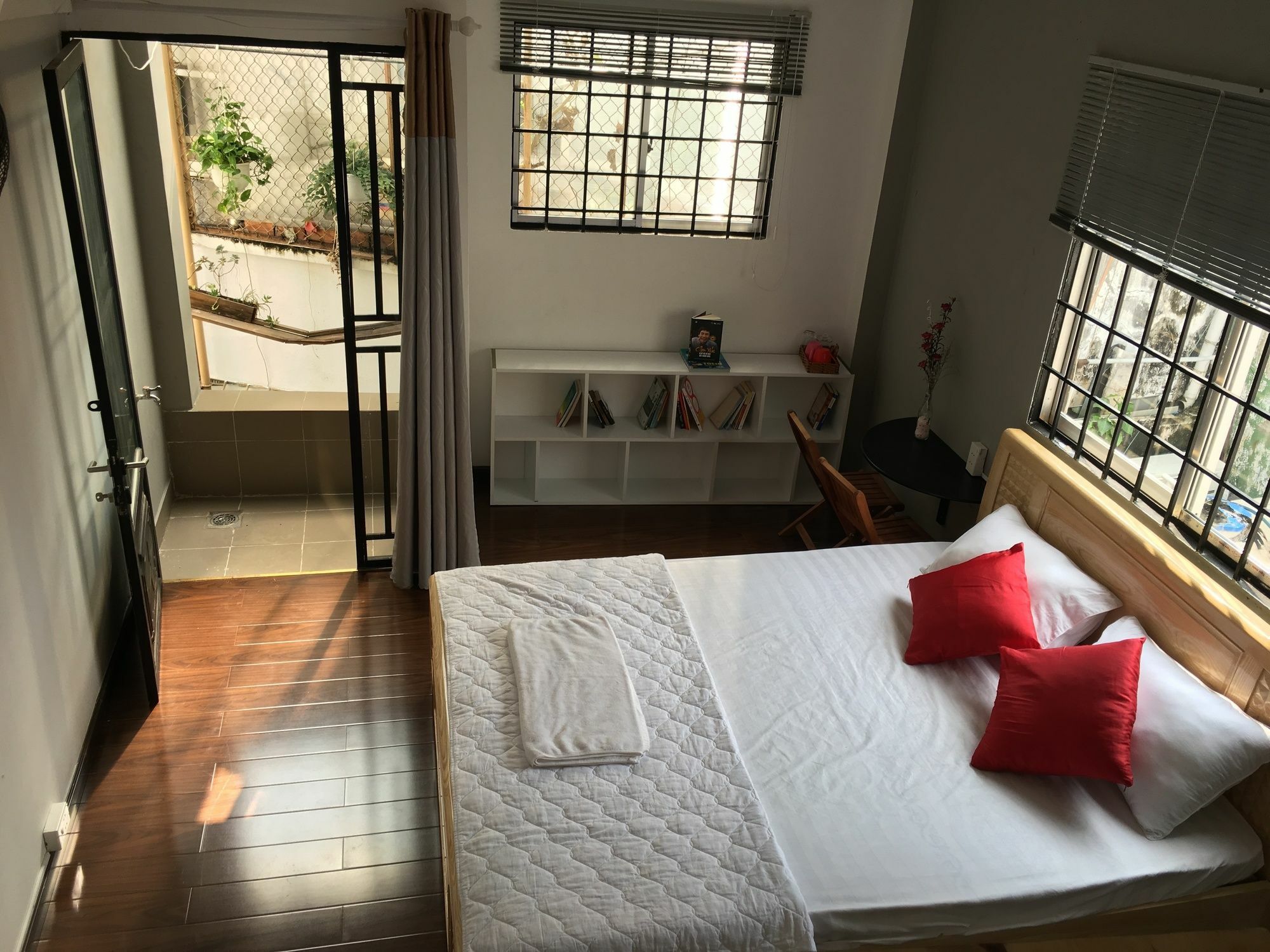 Cucu Hostel Хошимин Экстерьер фото